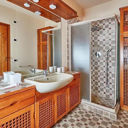Hotel In Via Tragara 4*