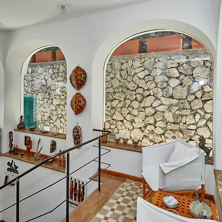 Hotel In Via Tragara 4*