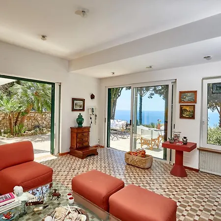 Hotel In Via Tragara 4*